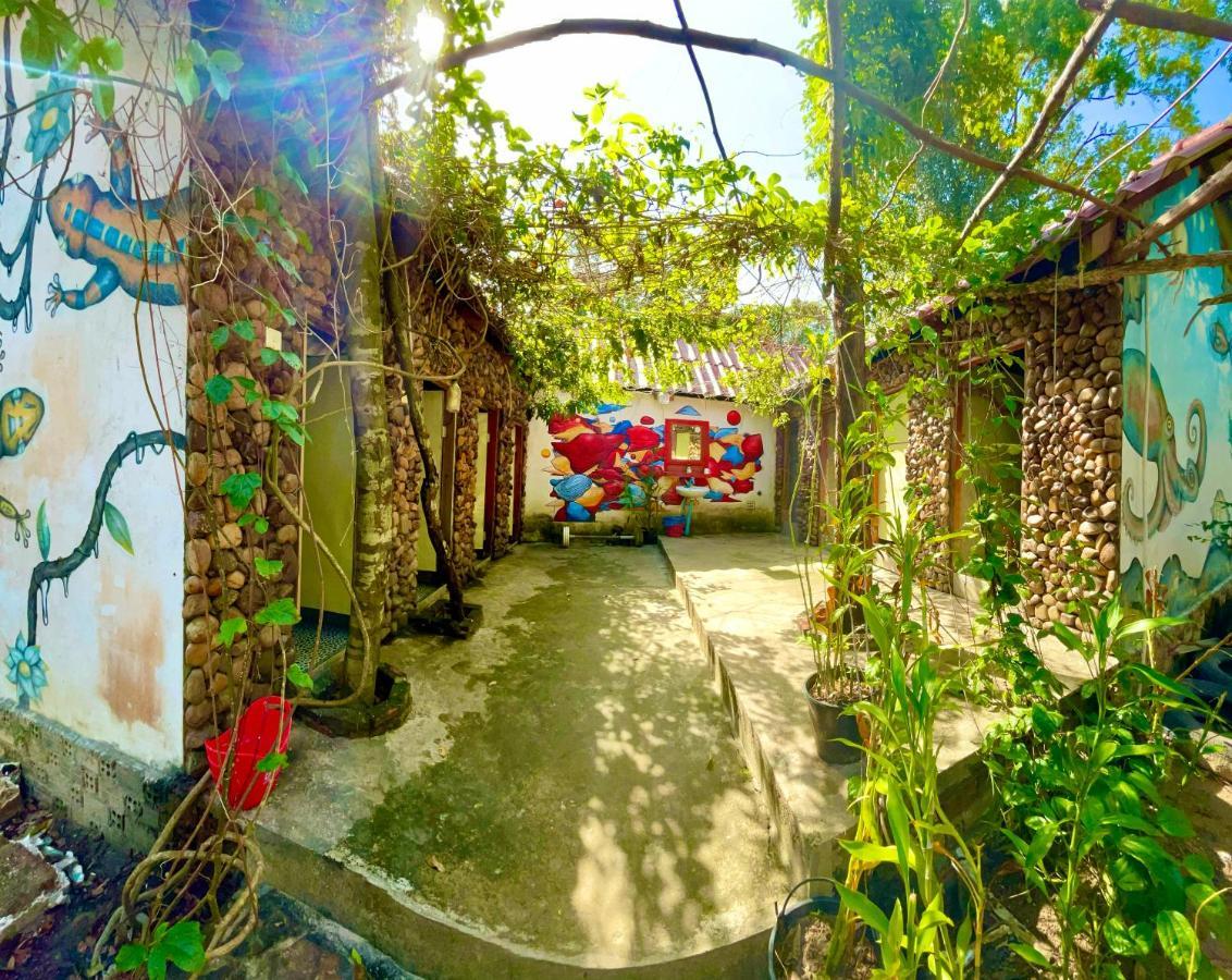 The Cliff Hostel, M'Pay Bay Koh Rong Sanloem Buitenkant foto