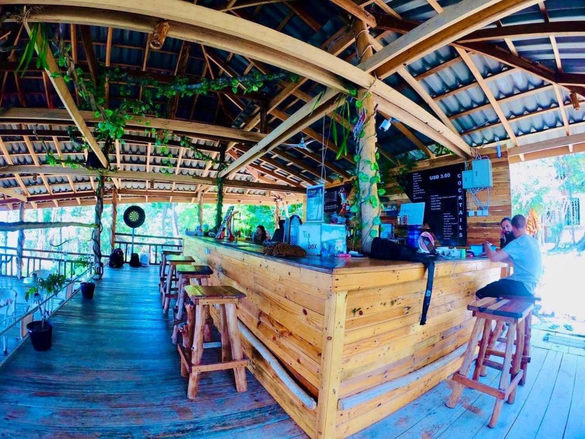 The Cliff Hostel, M'Pay Bay Koh Rong Sanloem Buitenkant foto