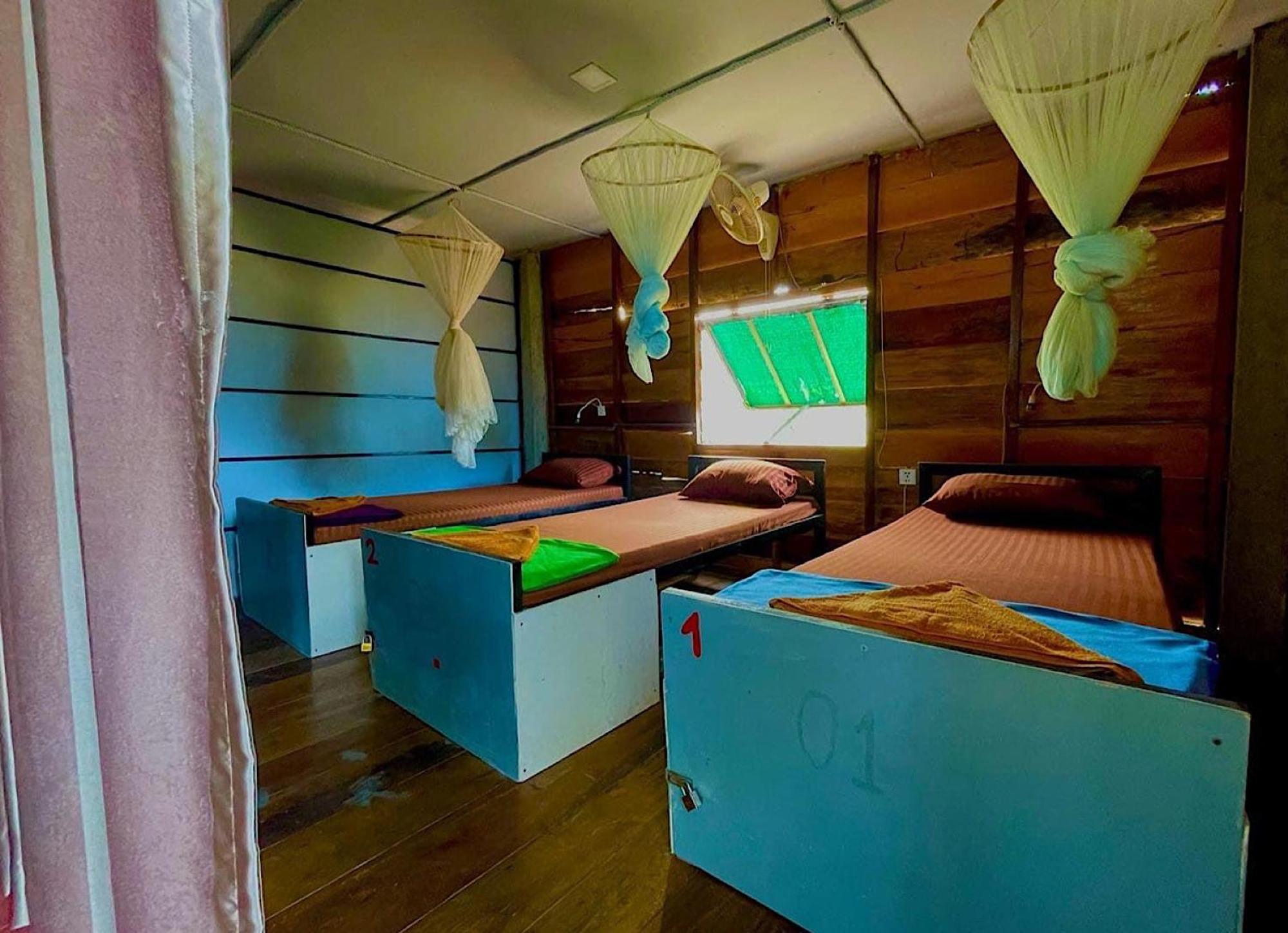 The Cliff Hostel, M'Pay Bay Koh Rong Sanloem Buitenkant foto