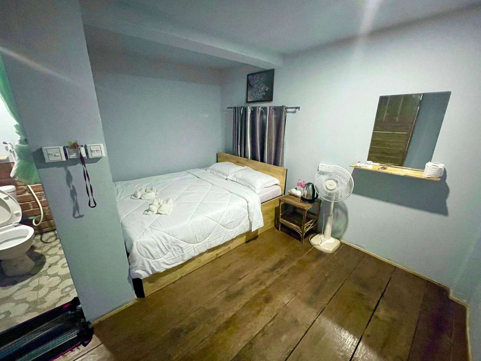The Cliff Hostel, M'Pay Bay Koh Rong Sanloem Buitenkant foto
